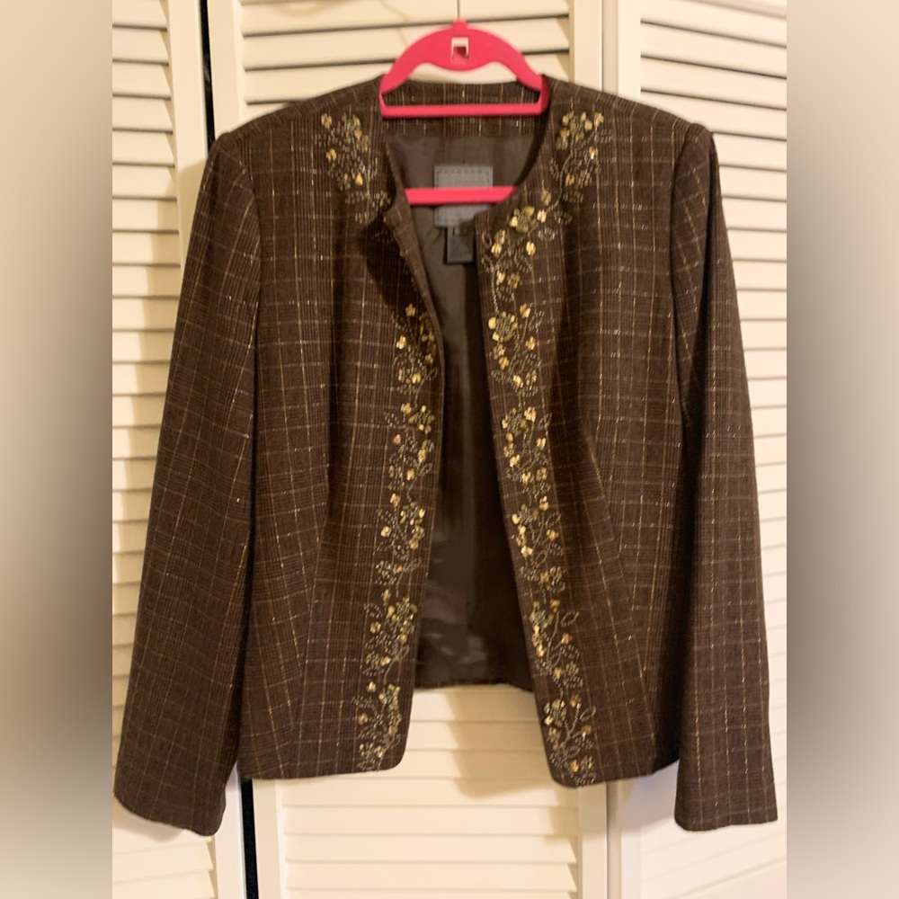 #24. Tweed jacket with gold metallic thread and beading